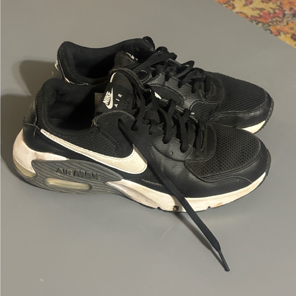 Nike Airmax Sneakers, black and white